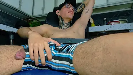 david_huge — Stripchat recorded stream image, 06.03.2026 08:20