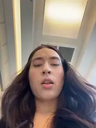 Holly_Play — Stripchat recorded stream image, 06.03.2026 12:00