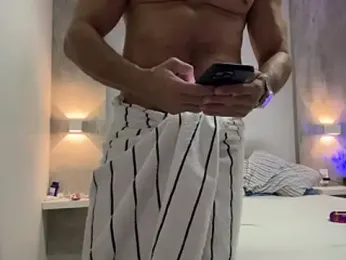 CasadoLutadorBigStuds — Stripchat recorded stream screenshot (07 Mar 2026)