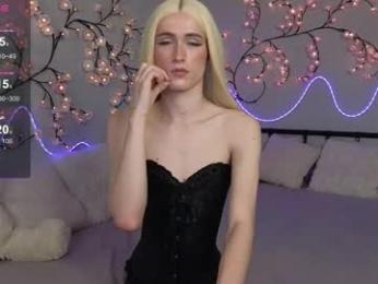 kris_mon — Chaturbate recorded stream screenshot (07 Mar 2026)