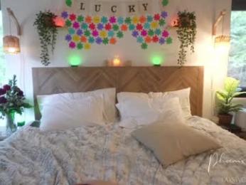 phoenix_taylor — Chaturbate recorded stream image, 08.03.2026 19:10