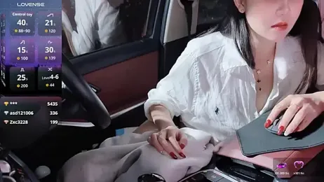 newwell — Stripchat recorded stream screenshot (09 Mar 2026)