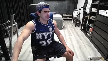 latinoo23bom — Stripchat recorded stream screenshot (09 Mar 2026)