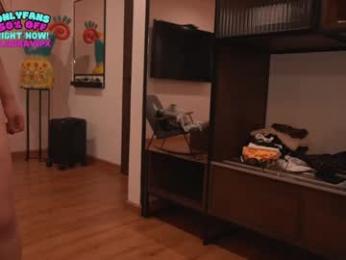 laura3_3 — Chaturbate recorded stream screenshot (10 Mar 2026)