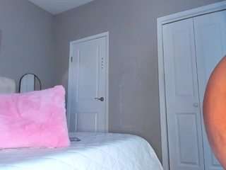 kloewandan — Camsoda recorded stream image, 10.03.2026 02:20