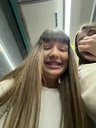 Sophie_Avory — Stripchat recorded stream image, 10.03.2026 17:00