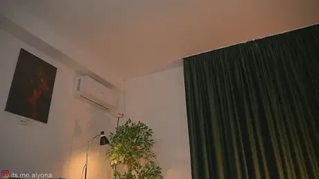 Alyonaqueen_ — Stripchat recorded stream image, 11.03.2026 20:10