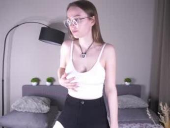 minnietammy — Chaturbate recorded stream image, 12.03.2026 13:00