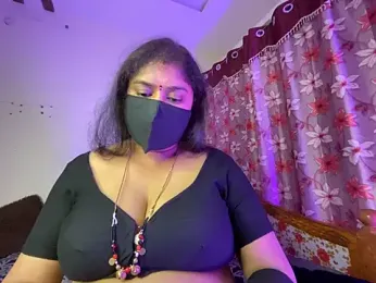 LouleyRanii — Stripchat recorded stream image, 13.03.2026 08:40