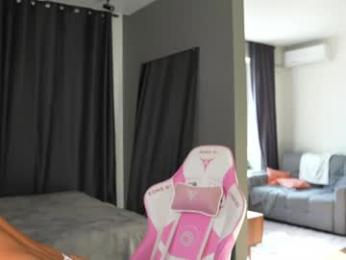 amilia4u — Chaturbate recorded stream image, 13.03.2026 07:50