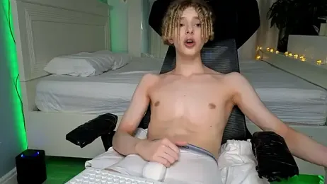 Kudi_Minnt — Stripchat recorded stream image, 14.03.2026 21:30