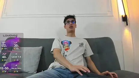 Cum_hunters — Stripchat recorded stream image, 18.03.2026 03:10