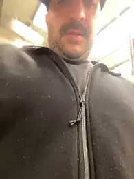 CloudyMuscleBeefy — Stripchat recorded stream image, 18.03.2026 08:20