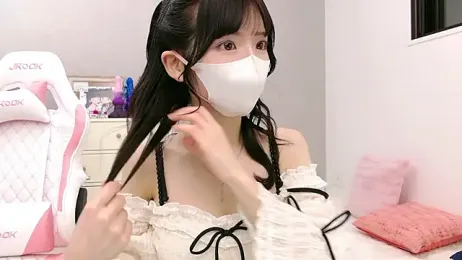 -minami- — Stripchat recorded stream image, 18.03.2026 12:00