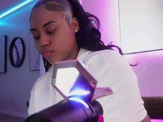 briannabrave — Camsoda recorded stream image, 20.03.2026 18:10
