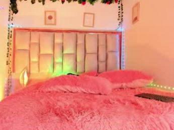 valeria_thompson1 — Chaturbate recorded stream image, 21.03.2026 03:10