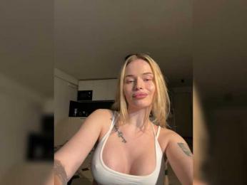 VladaMais — Bongacams recorded stream image, 22.03.2026 18:20