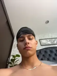 Lander_Cruz — Stripchat recorded stream image, 23.03.2026 18:20