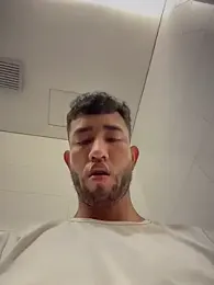 liam_bronw — Stripchat recorded stream image, 24.03.2026 17:40