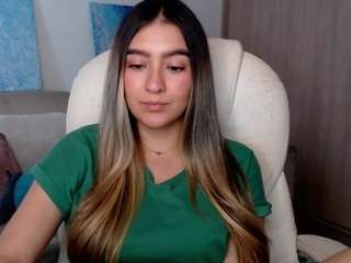 alexyferrer — Camsoda recorded stream image, 07.03.2025 19:00
