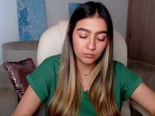 alexyferrer — Camsoda recorded stream image, 07.03.2025 19:00