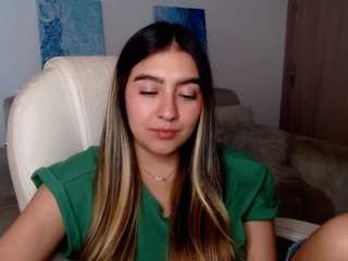 alexyferrer — Camsoda recorded stream image, 07.03.2025 19:00