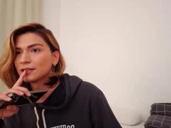 skyamber8v2 — Chaturbate recorded stream image, 26.03.2026 05:50