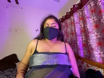 LouleyRanii — Stripchat recorded stream image, 26.03.2026 05:20