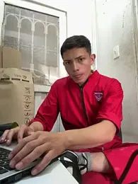 santiObrero — Stripchat recorded stream image, 27.03.2026 14:40