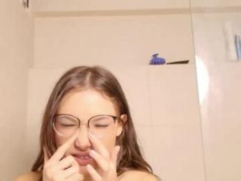 little_effy18_ — Chaturbate recorded stream image, 28.03.2026 01:00