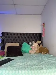 saragill323 — Stripchat recorded stream image, 29.03.2026 20:40