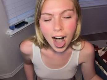 elliee81 — Chaturbate recorded stream screenshot (29 Mar 2026)