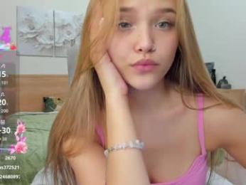 flooora_0 — Chaturbate recorded stream image, 30.03.2026 02:10