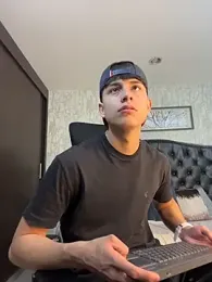 Lander_Cruz — Stripchat recorded stream image, 30.03.2026 19:30