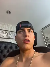 Lander_Cruz — Stripchat recorded stream image, 30.03.2026 19:30