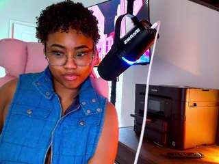 briannabrave — Camsoda recorded stream image, 31.03.2026 08:20