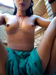 R_Roshni — Stripchat recorded stream image, 01.04.2026 03:00