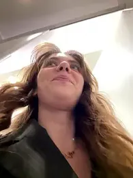 MariiD — Stripchat recorded stream image, 01.04.2026 07:10