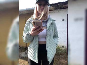 _Magic_ — Bongacams recorded stream image, 01.04.2026 06:10