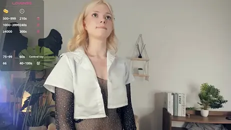 LaureMestler — Stripchat recorded stream image, 01.04.2026 08:20