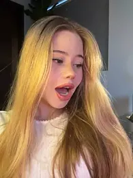 curchez_ — Stripchat recorded stream image, 02.04.2026 20:50