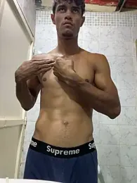 meliodas_23cm — Stripchat recorded stream image, 03.04.2026 03:50