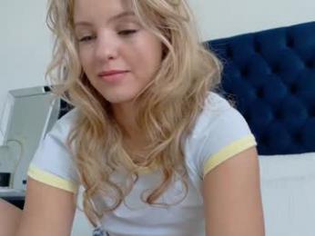 theislandgirl — Chaturbate recorded stream image, 03.04.2026 17:00