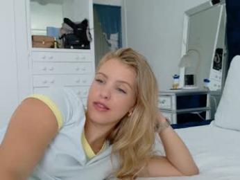 theislandgirl — Chaturbate recorded stream image, 03.04.2026 17:00