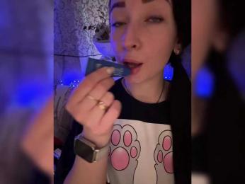 _dashulka_ — Bongacams recorded stream image, 04.04.2026 01:50