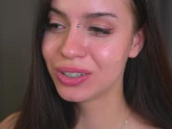 vivid_girls — Chaturbate recorded stream image, 05.04.2026 09:00