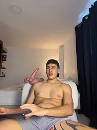 twinguys — Stripchat recorded stream image, 05.04.2026 17:20