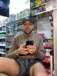 JuanZapata33 — Stripchat recorded stream image, 06.04.2026 21:50