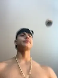 Lander_Cruz — Stripchat recorded stream image, 06.04.2026 20:40