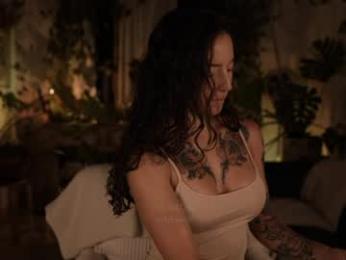 effylowell_ — Chaturbate recorded stream image, 07.04.2026 00:40